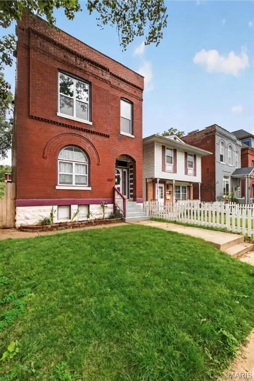 3237 California AVE, St Louis, MO 63118