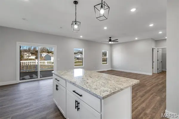 28503 Shallow Water RD, Warrenton, MO 63383