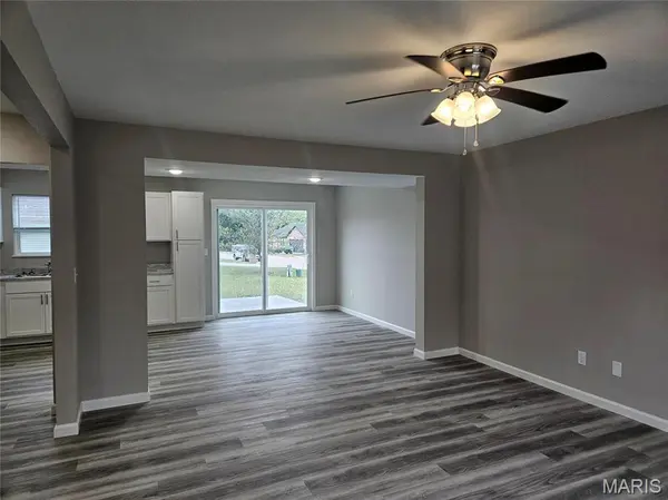 406 Daniel CT, New Haven, MO 63068