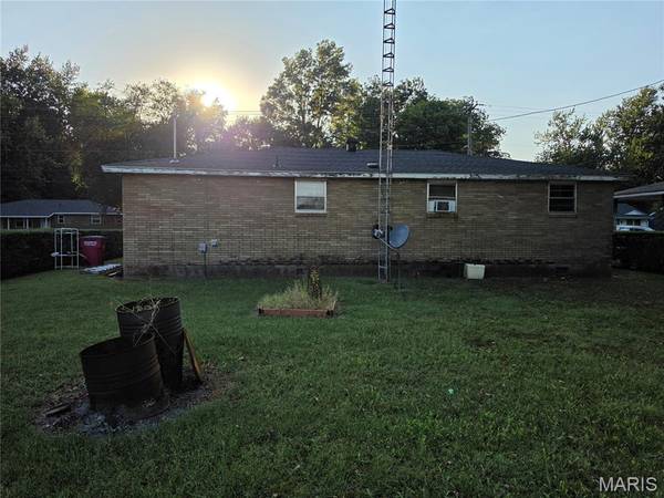 224 Marion AVE, Sikeston, MO 63801