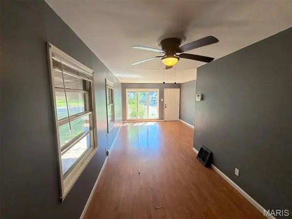 309 Midlothian RD, St Louis, MO 63137