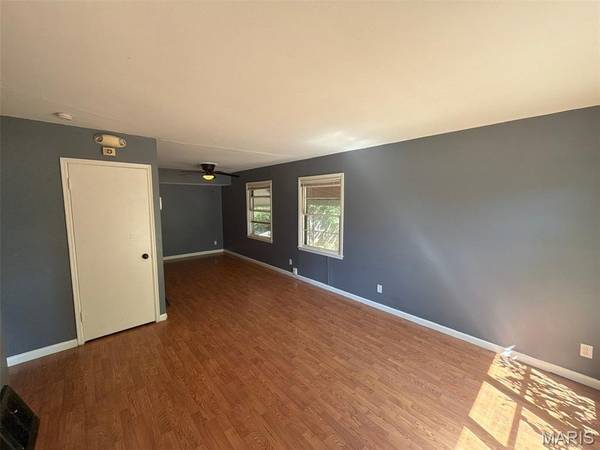 309 Midlothian RD, St Louis, MO 63137