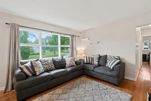 25 E Wilson AVE, Lombard, IL 60148