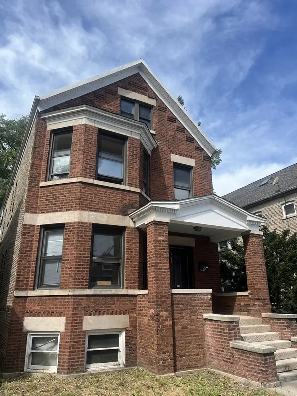8548 S Manistee AVE #1, Chicago, IL 60617