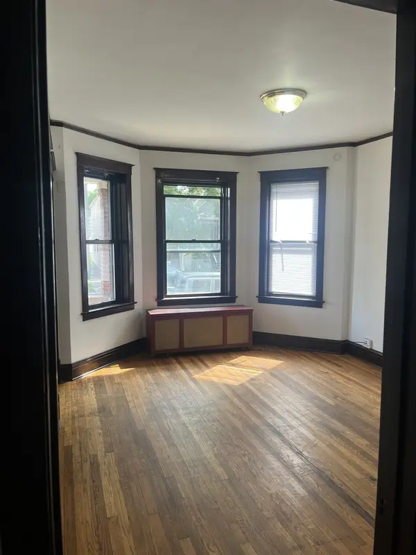 8548 S Manistee AVE #1, Chicago, IL 60617