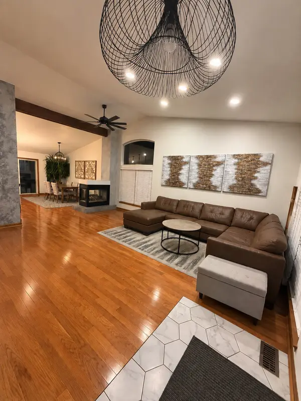 168 Woodlet LN, Bolingbrook, IL 60490