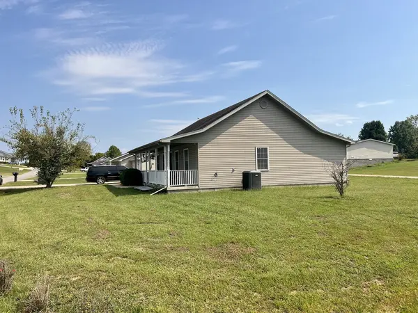 5625 Silver Fox DR, Carterville, IL 62959