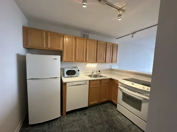 655 W Irving Park RD #1609, Chicago, IL 60613