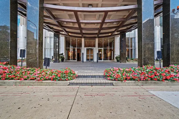 655 W Irving Park RD #1609, Chicago, IL 60613
