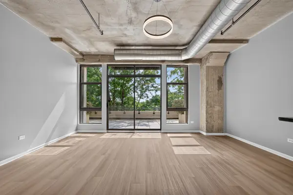 1550 S Blue Island AVE #420, Chicago, IL 60608