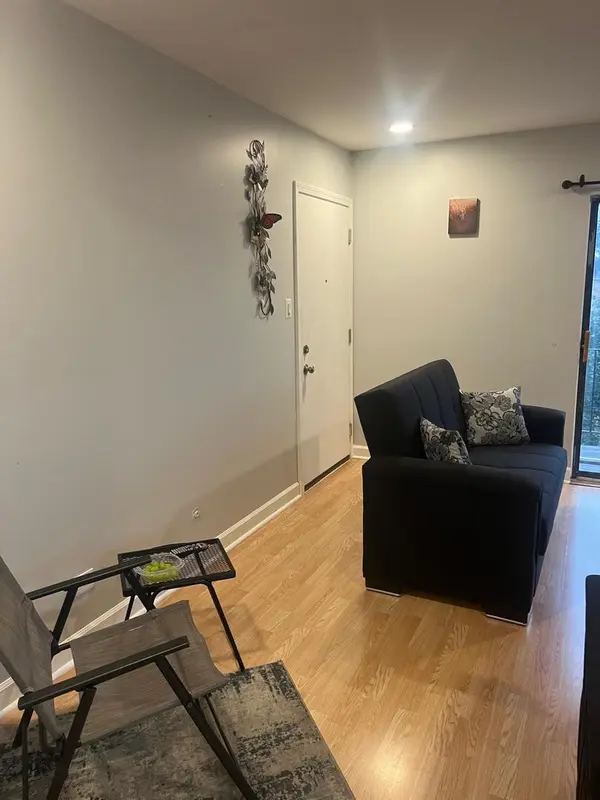 6047 Marshall AVE #302E, Chicago Ridge, IL 60415