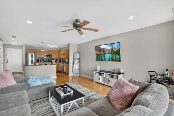 50 N Bokelman ST #534, Roselle, IL 60172