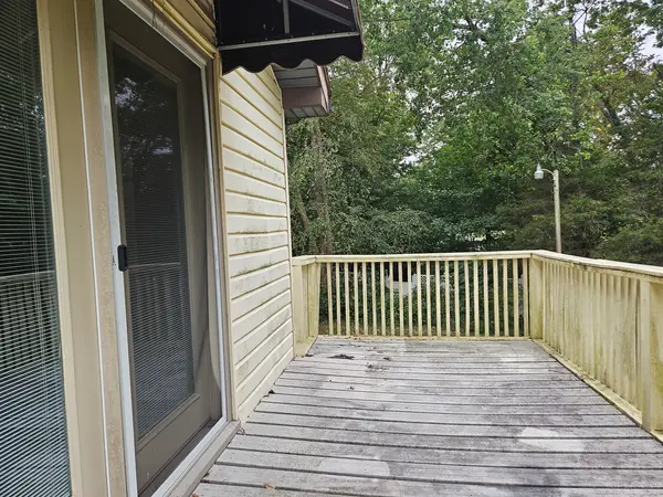 926 E Webster ST, Benton, IL 62812