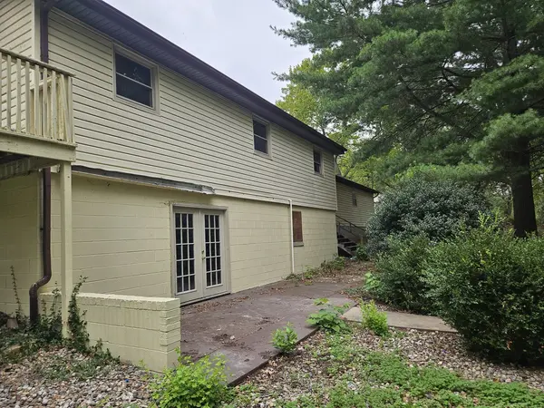 926 E Webster ST, Benton, IL 62812
