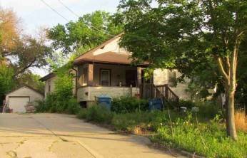 1710 W 1st ST, Dixon, IL 61021