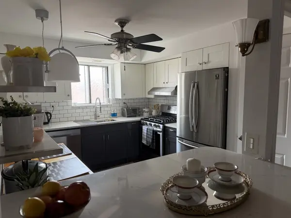 5321 N Delphia AVE #322, Chicago, IL 60656