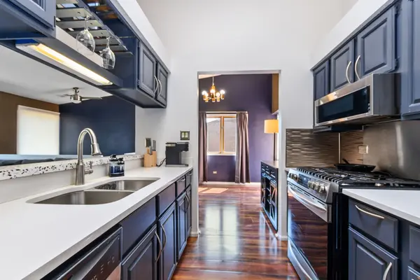 14475 S Ravinia AVE #9, Orland Park, IL 60462