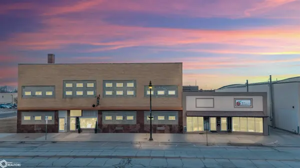 218 E Main ST, Marshalltown, IA 50158