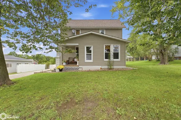 206 E Main ST, Wayland, IA 52654