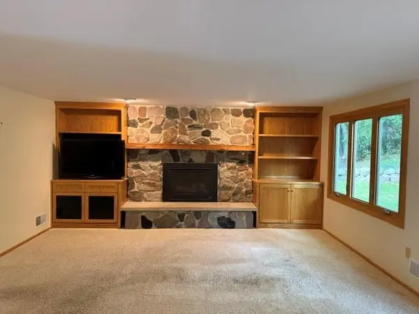 6015 Stoneybrook DR, Minnetonka, MN 55345