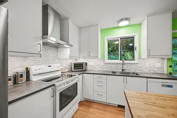 1644 Kilmer AVE, Saint Louis Park, MN 55426