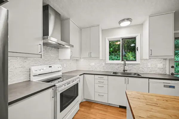 1644 Kilmer AVE, Saint Louis Park, MN 55426