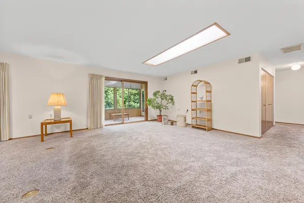 1000 Cannon Valley DR E #124, Northfield, MN 55057