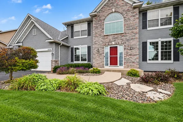 6034 Summit Curve S, Cottage Grove, MN 55016