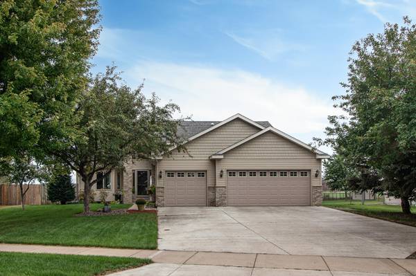 800 Harrison DR, Big Lake, MN 55309