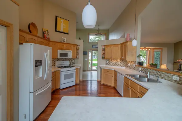 800 Harrison DR, Big Lake, MN 55309
