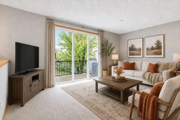 11211 Kinsley ST, Eden Prairie, MN 55344