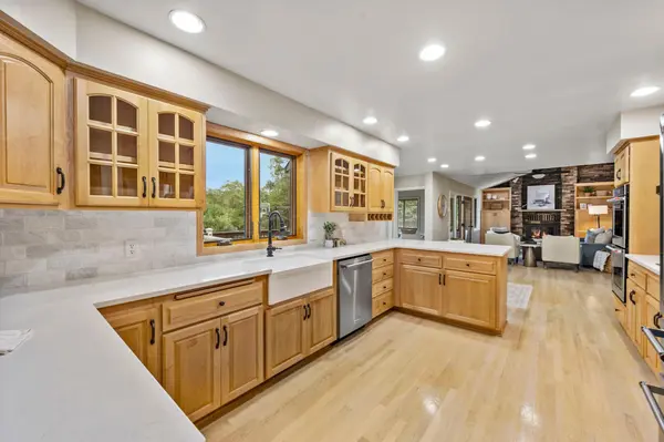 10065 170th ST W, Lakeville, MN 55044