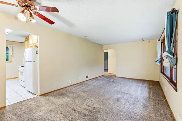 11324 Quinn ST NW, Coon Rapids, MN 55433