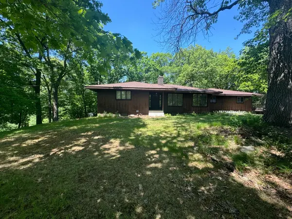9866 Scandia TRL N, Forest Lake, MN 55025