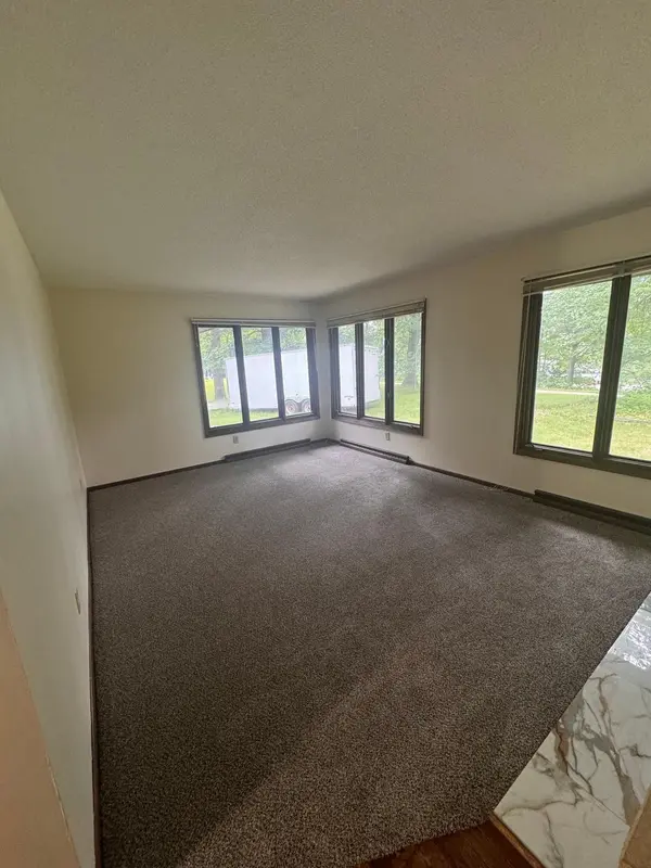 9866 Scandia TRL N, Forest Lake, MN 55025