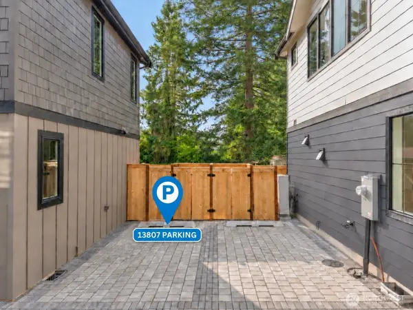 13807 84th LN NE, Kirkland, WA 98034