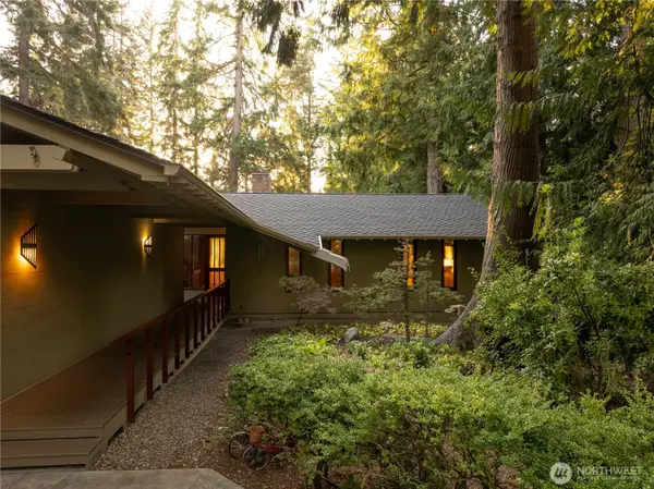18710 88th AVE W, Edmonds, WA 98026