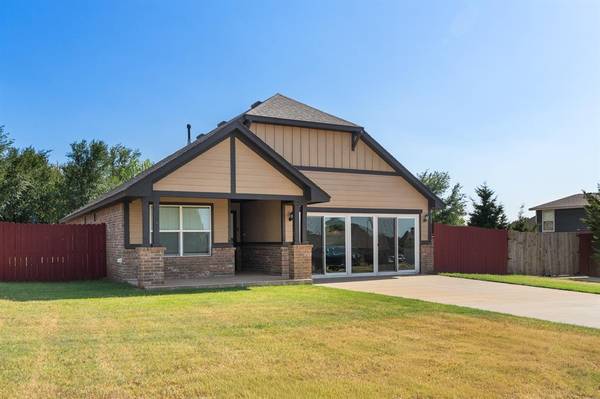 1430 Lakeview DR, Edmond, OK 73034