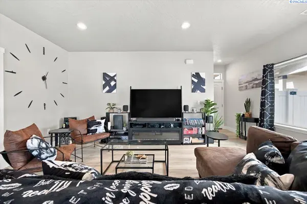 2809 66th Pl, Pasco, WA 99301