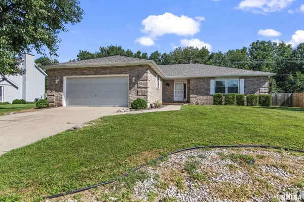 612 Old Tippecanoe DR, Springfield, IL 62711-0000