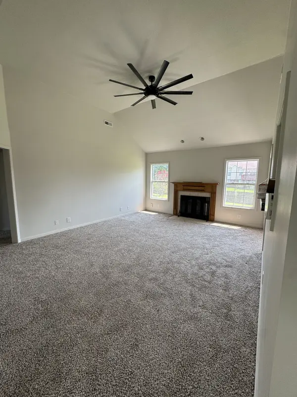 321 Greenspoint Ct, Clarksville, TN 37042