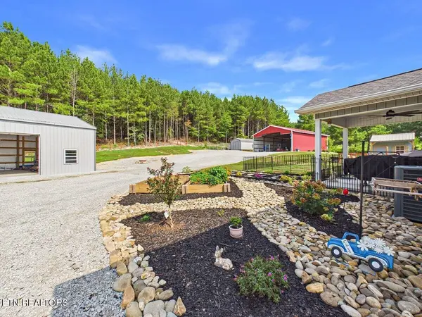 395 Sunny View Rd, Dayton, TN 37321