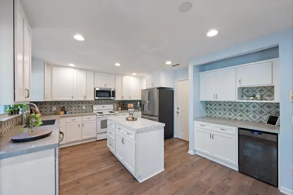 4537 Hawthorn Dr, Nashville, TN 37214