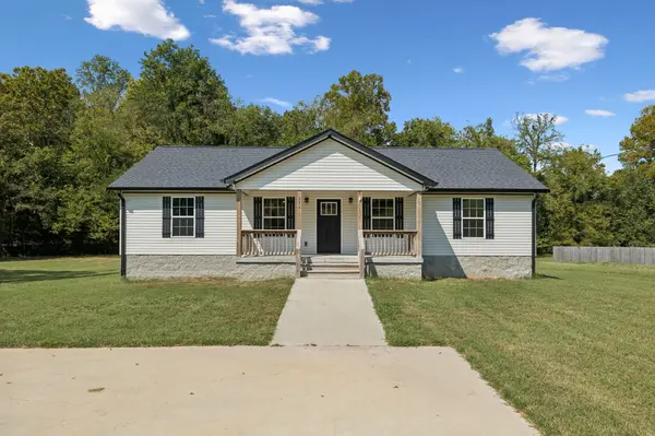 274 Plunkett Creek Rd, Gordonsville, TN 38563