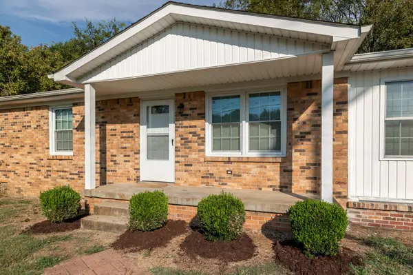 1339 Meadowbrook Dr, Pulaski, TN 38478