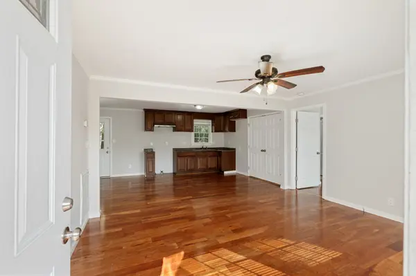 1339 Meadowbrook Dr, Pulaski, TN 38478