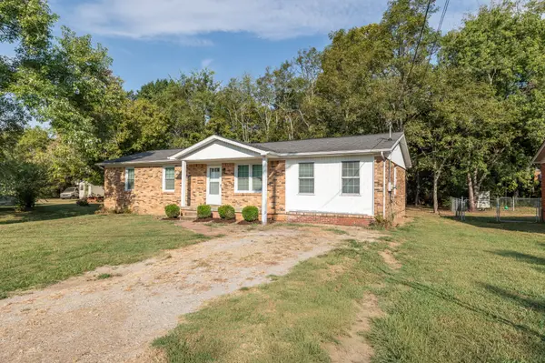 1339 Meadowbrook Dr, Pulaski, TN 38478