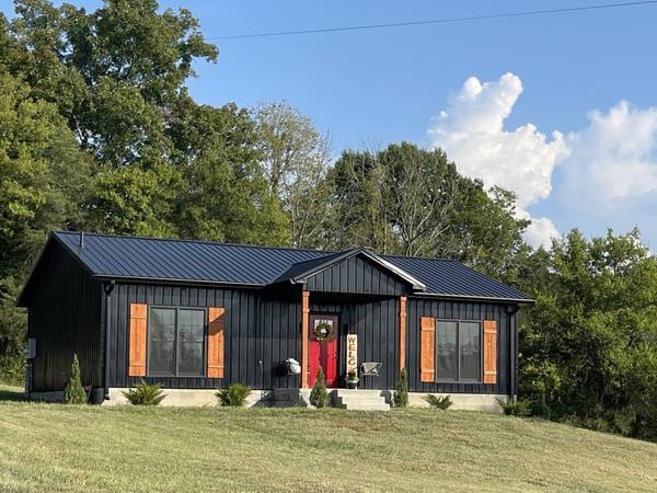 8465 Hartsville Pike, Lebanon, TN 37087