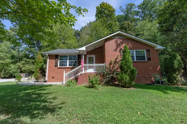 6724 E Benton Rd, Springfield, TN 37172
