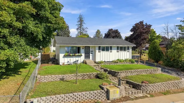 1234 Pineview St, Cheney, WA 99004